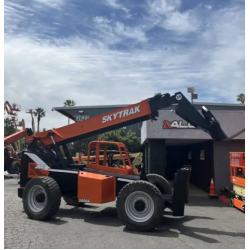 2012 SkyTrak Telehandler
