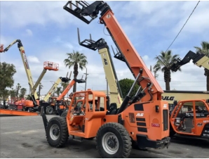 2016 SkyTrak Telehandler